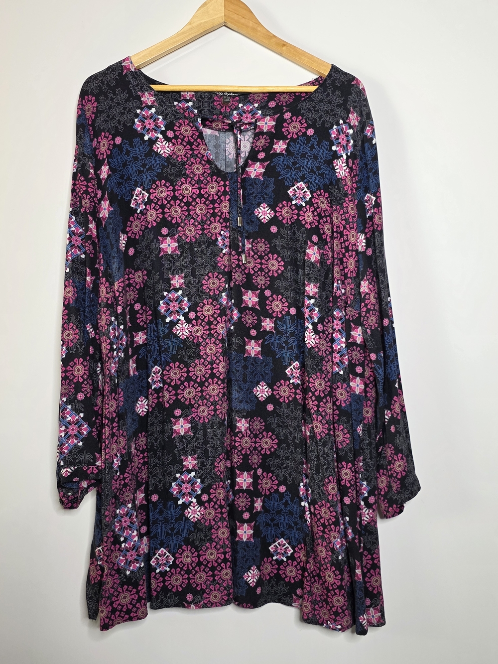 Ulla Popken Bright colorful Tunic with Pink and Blue Floral Mosaic Print 24/26